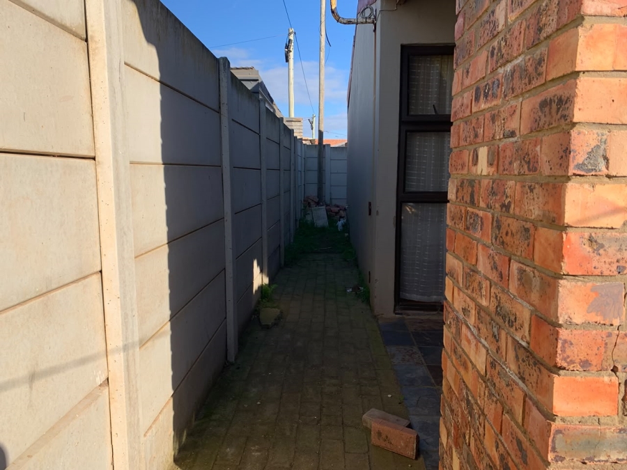 3 Bedroom Property for Sale in Pellsrus Eastern Cape